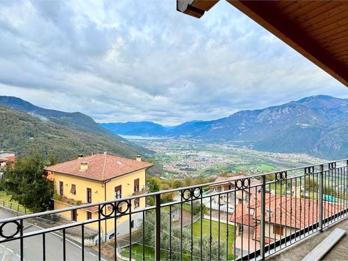 Appartamento trilocale in vendita in Via Case cotti, Artogne