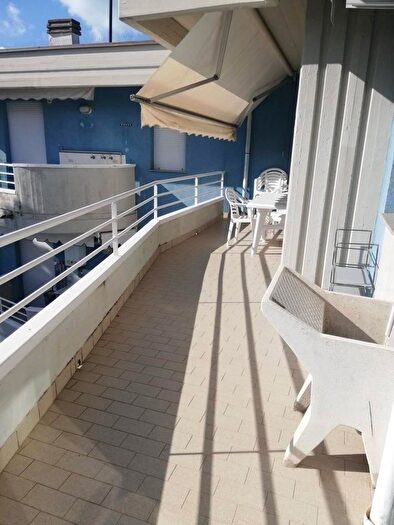 Appartamento trilocale in vendita in V Udine, Viareggio