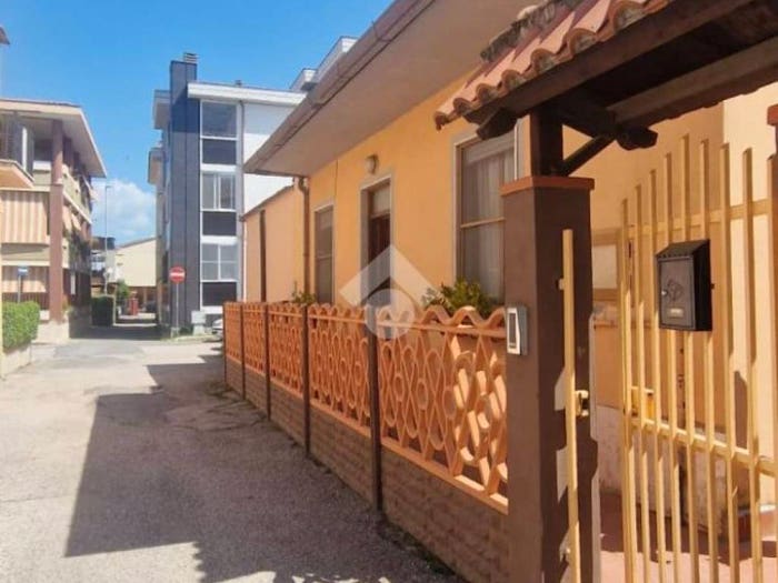 Appartamento quadrilocale in vendita in Via dei Gracchi, Gionchetto, Latina