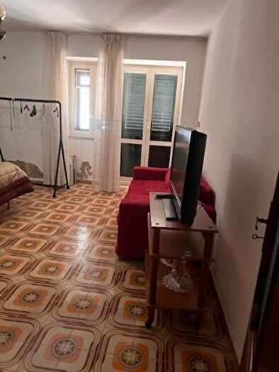 Appartamento con 5 locali in vendita in Via Crescenzo Esperti, San Leucio Briano, Caserta