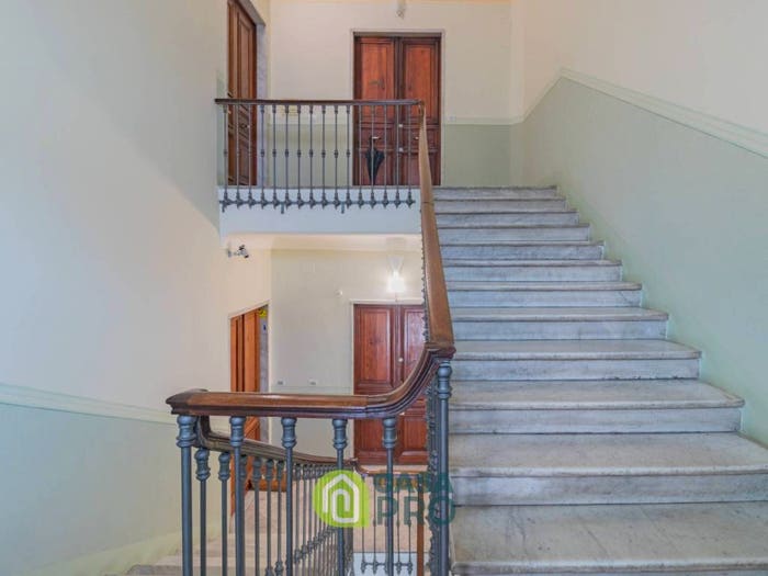 Appartamento con 6 locali in vendita in Piazza del Popolo, Centro Storico, Savona