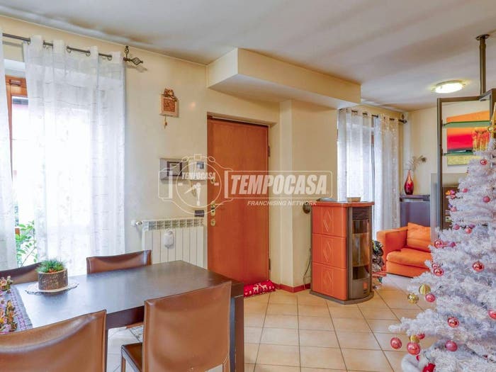 Casa trilocale in vendita in Via Nazario Sauro, Centro, Arcisate