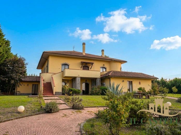 Casa con 6 locali in vendita in Località Nonni, Vitellino, Castiglione del Lago