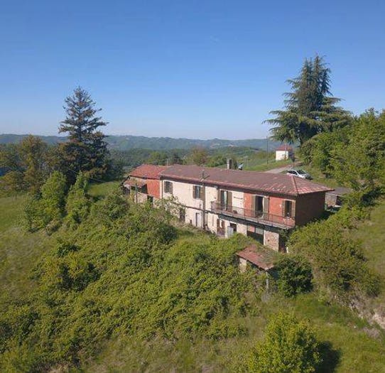 Casa con 6 locali in vendita in Regione Tassito, Roccaverano