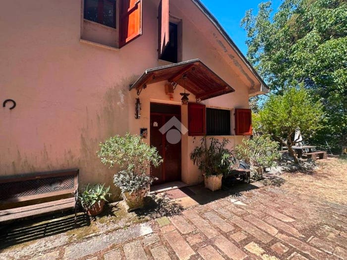 Casa quadrilocale in vendita in Via Casanatola, Sermoneta