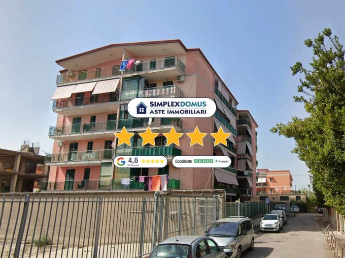Appartamento quadrilocale in vendita in Via G Cesare, Melito di Napoli