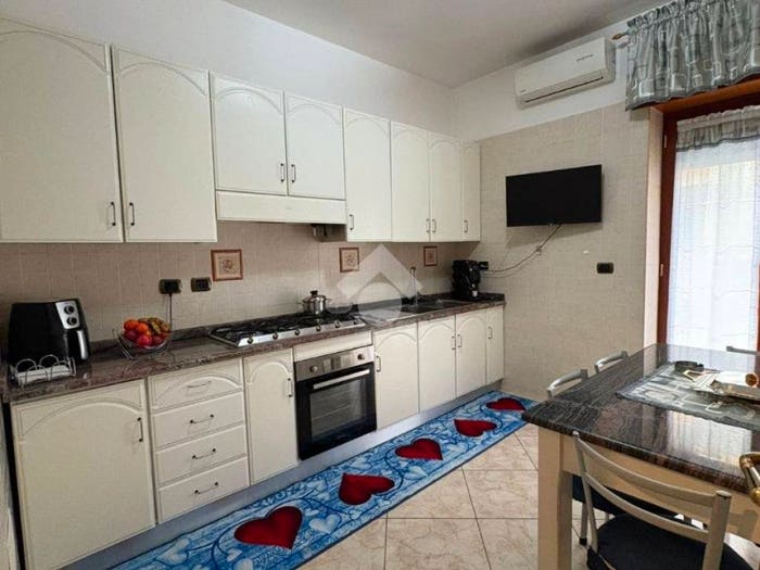 Appartamento trilocale in vendita in Via benedetto croce, Afragola