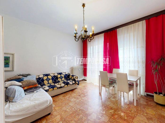 Appartamento quadrilocale in vendita in Corso Piave, Borgo Piave Corso Europa Zona Ferrero, Alba