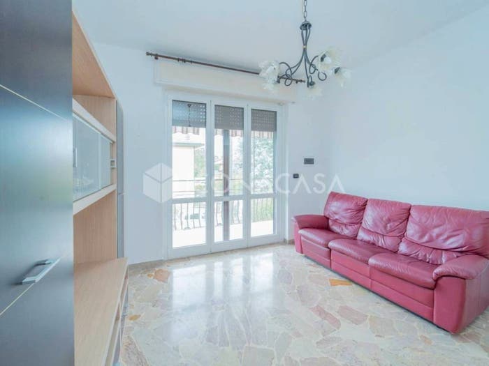Appartamento quadrilocale in vendita in Via Lario, Centro, Busto Garolfo