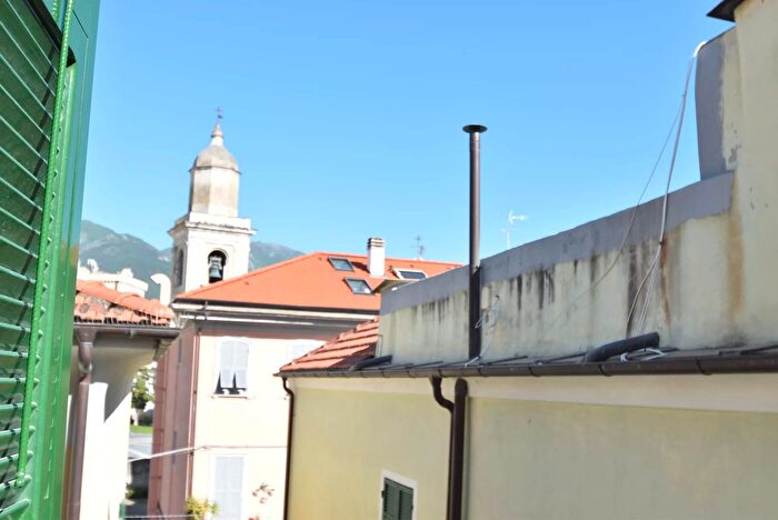 Appartamento bilocale in vendita in Via Giuseppe Rocca, Loano