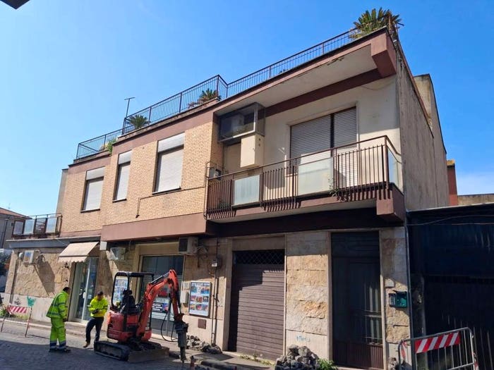 Appartamento con 6 locali in vendita in Centro, Cisterna di Latina