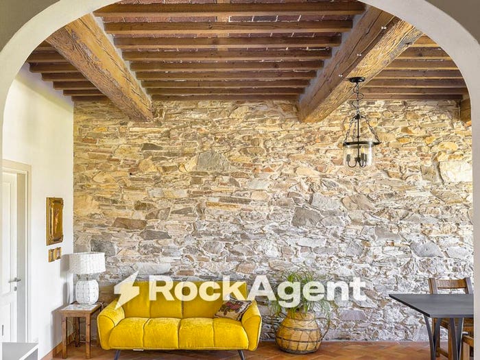 Casa con 6 locali in vendita in Via Cardinale A Pacini, Centro, Capannori