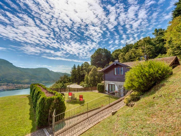 Appartamento trilocale in vendita in Via Provinciale, Civenna, Bellagio
