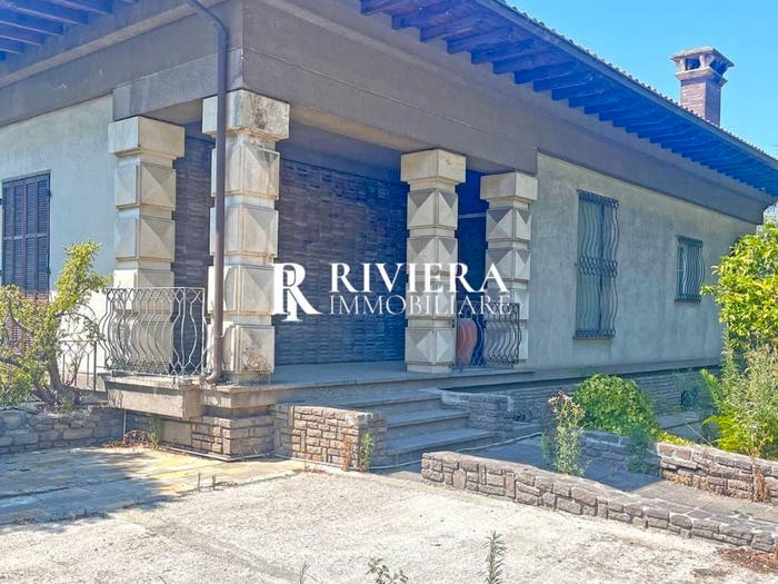 Casa con 6 locali in vendita in Via Romana, Piani di Borghetto Ospedale, Bordighera