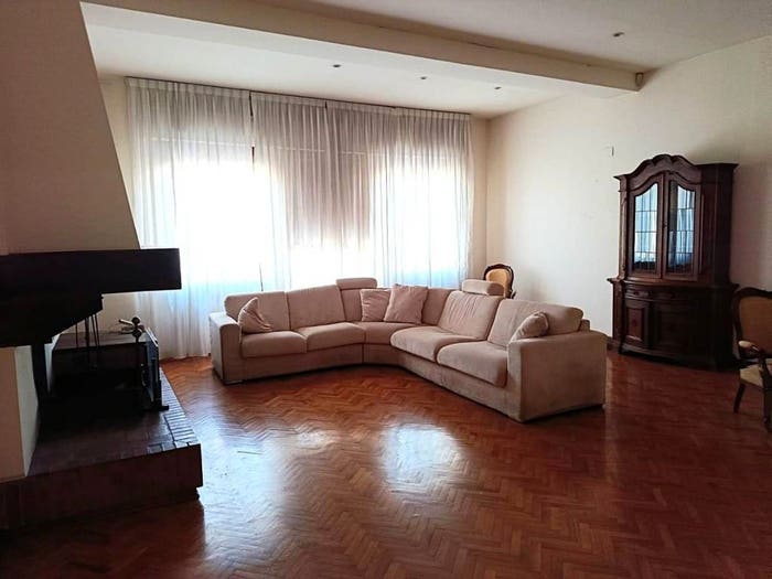 Casa con 6 locali in vendita in Masini XX Settembre, Empoli