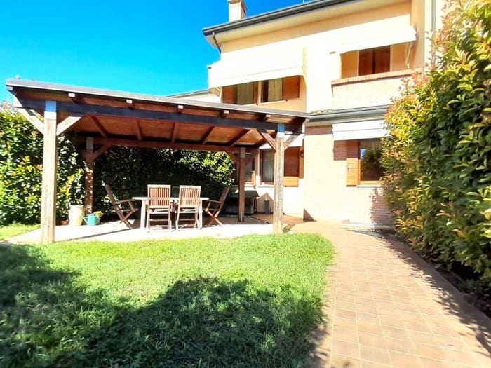 Casa con 6 locali in vendita in Via Sabbadin, Limena