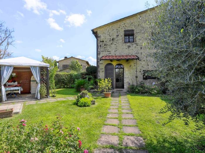 Appartamento trilocale in vendita in via san gimignano, Poggibonsi