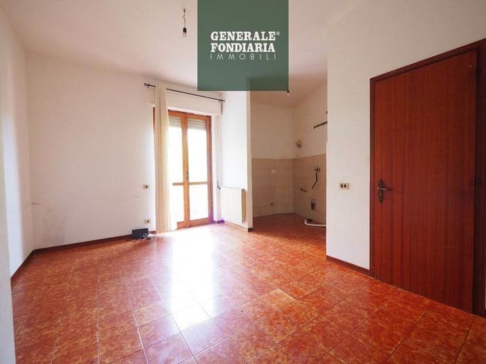Appartamento trilocale in vendita in Via San Martino, Piano Di Follo, Follo