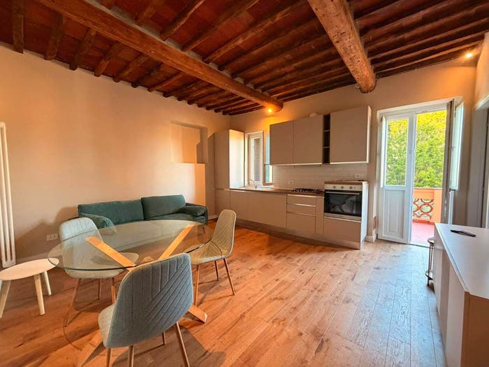 Appartamento trilocale in vendita in Via Pisana, Sant'Angelo, Lucca