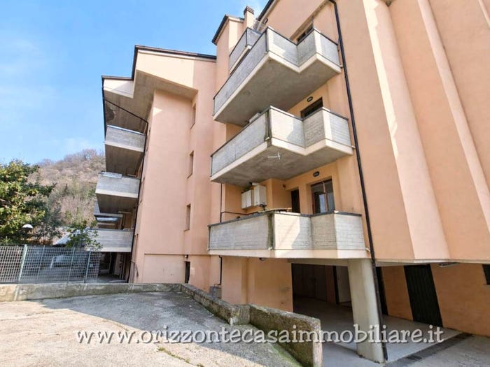 Appartamento con 6 locali in vendita in Centro, Acquasanta Terme