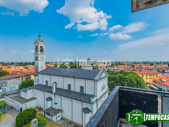 Appartamento trilocale in vendita in Piazza Italia, Marcallo, Marcallo con Casone