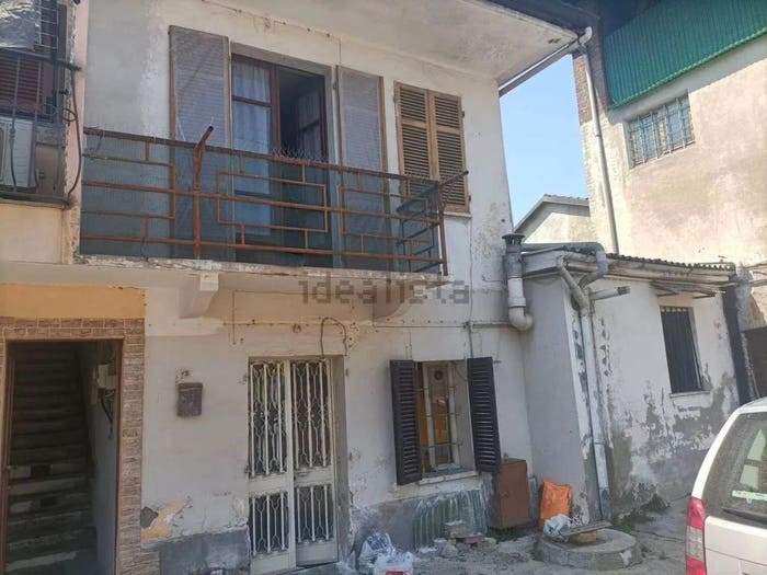 Casa quadrilocale in vendita in Via Caduti Per La Libertà, Centro, Pianezza