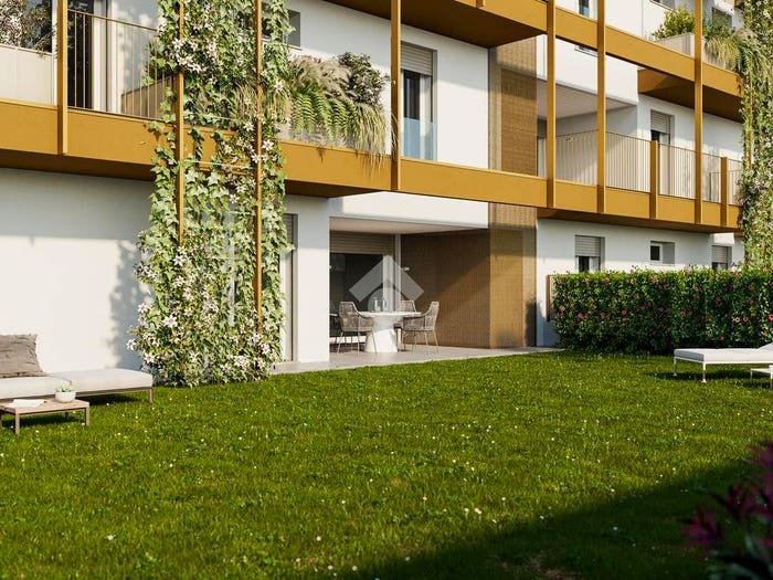 Appartamento bilocale in vendita in Via Novembre, Centro, Caronno Pertusella