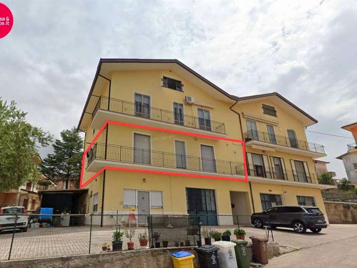 Appartamento con 6 locali in vendita in Via Asiago, Centro, Montegranaro
