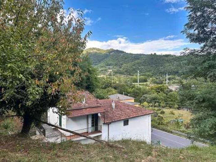 Casa con 6 locali in vendita in Via Nazionale, Terrarossa, Licciana Nardi