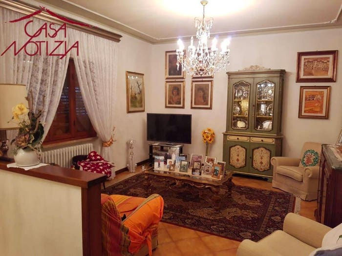 Appartamento quadrilocale in vendita in Via Sarzanese, Nave, Lucca