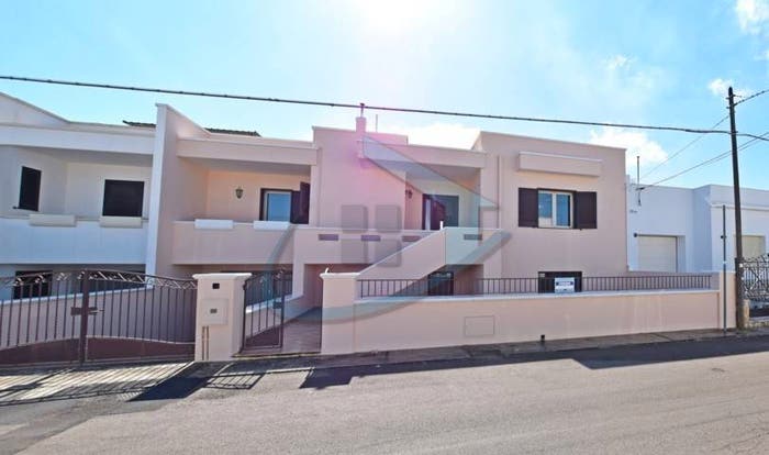Casa quadrilocale in vendita in Via Giacomo Puccini, Centro, Castrignano del Capo