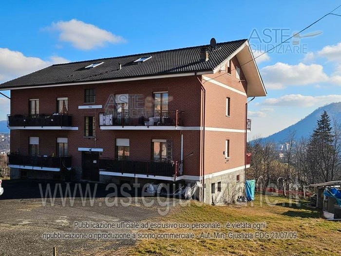 Appartamento bilocale in vendita in Regione Momello, Lanzo Torinese