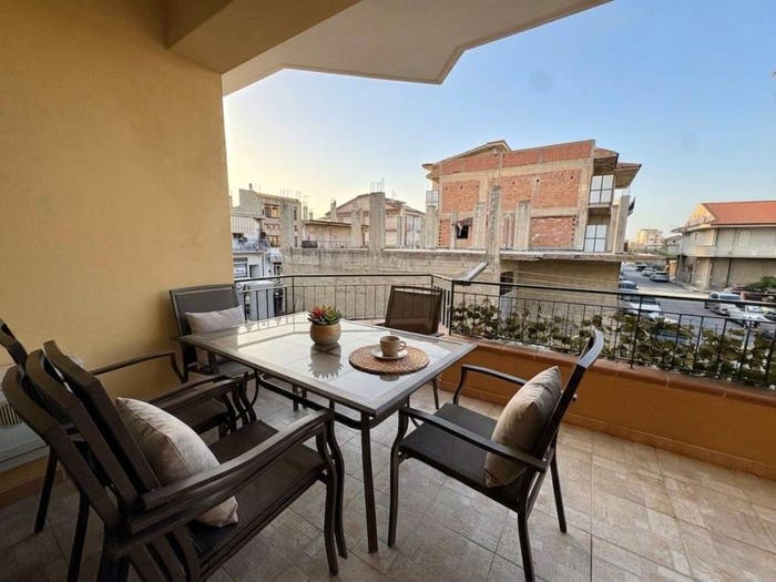 Appartamento con 6 locali in vendita in Via Arturo Toscanini, Centro, Falcone