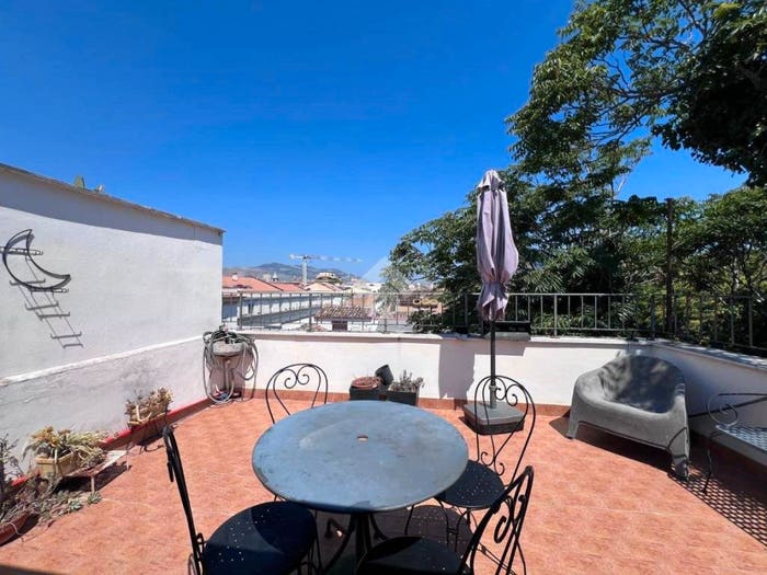Appartamento trilocale in vendita in Via Della Vetriera, Kalsa, Palermo