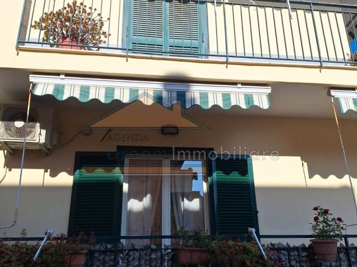 Casa trilocale in vendita in Via Giuglianiello, Madonna delle Grazie, Giugliano in Campania