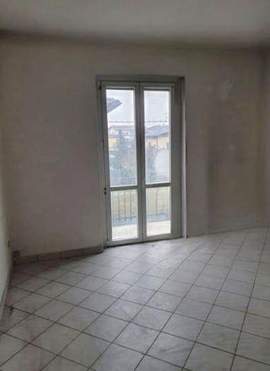 Appartamento trilocale in vendita in Via Giuseppe Mazzini, Arsago Seprio