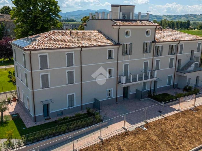Appartamento trilocale in vendita in VIA ARGINI, Centro, Lesignano de' Bagni