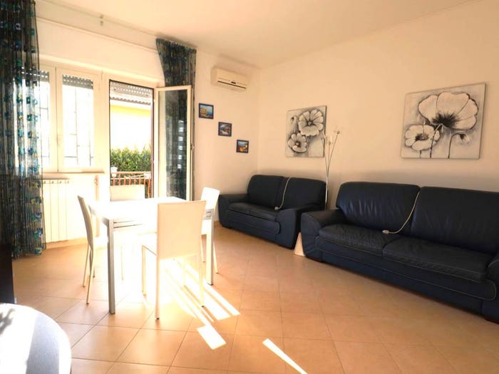 Appartamento trilocale in vendita in Via delle Dalie, Villaggio Giornalisti Poggio, Anzio