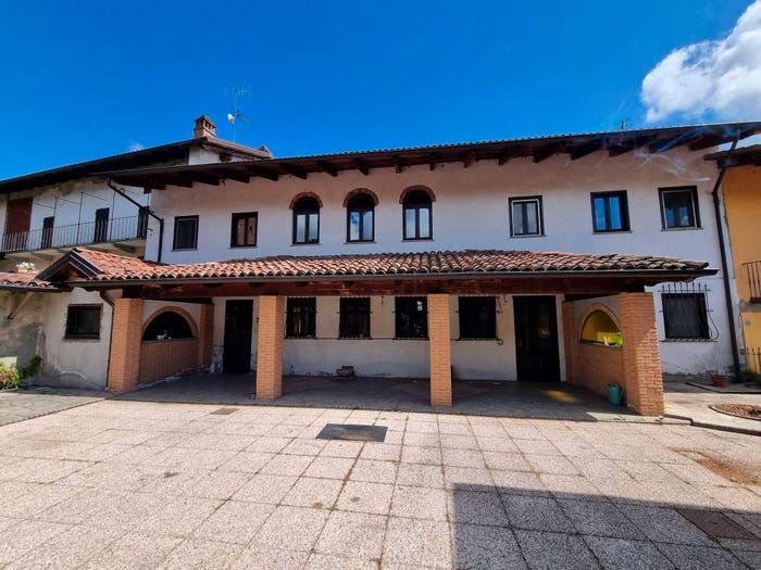 Casa con 6 locali in vendita in Località Cascine, Verrua Savoia