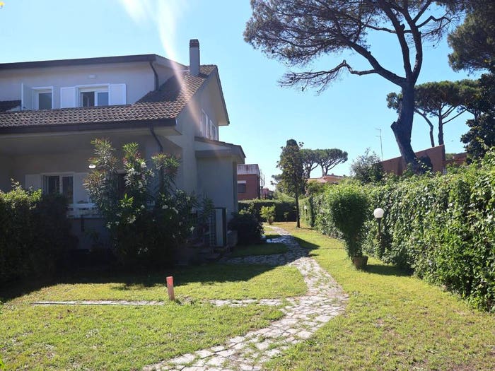 Casa con 5 locali in vendita in Via dei Garofani, Villaggio Giornalisti Poggio, Anzio