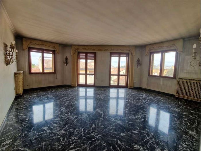 Appartamento con 6 locali in vendita in Via Beato Pellegrino, Savonarola Ponte Molino, Padova
