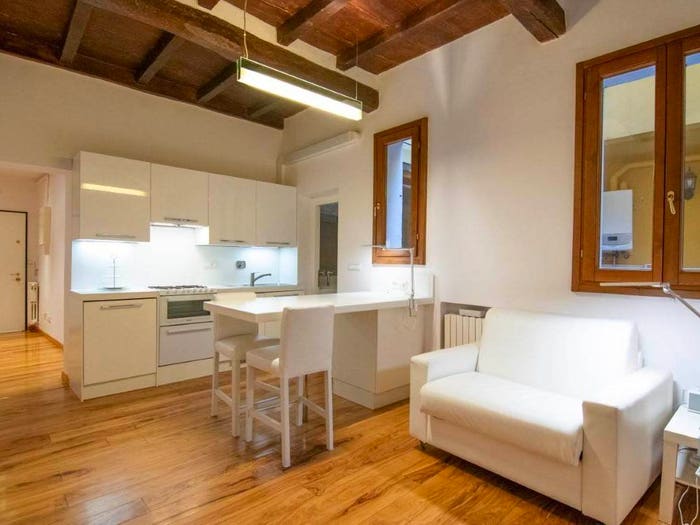 Appartamento quadrilocale in vendita in Santo Stefano, Bologna