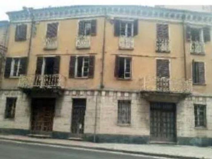 Casa in vendita in Corso Vittorio Emanuele Ii, Godiasco, Godiasco Salice Terme