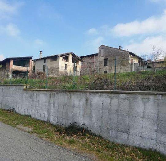 Casa quadrilocale in vendita in Borgonovo Val Tidone