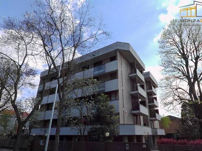 Appartamento trilocale in vendita in via Vittorio Veneto, Triante, Monza