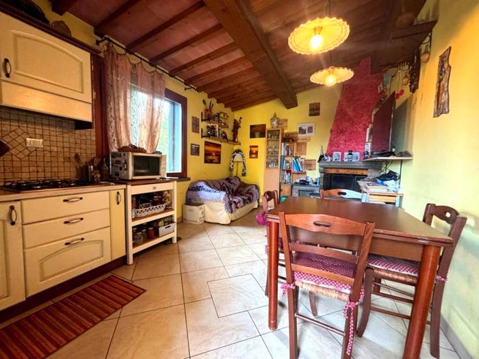 Appartamento con 6 locali in vendita in Via Ponzano, Ponzano, Empoli