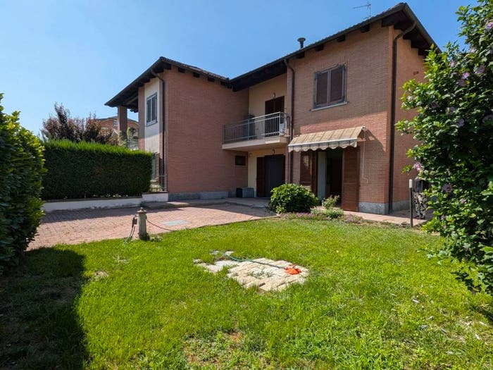 Appartamento trilocale in vendita in Callianetto, Castell'Alfero