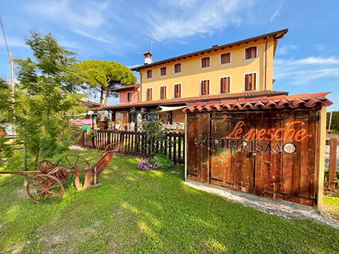 Casa con 6 locali in vendita in Via San Lorenzo, San Lorenzo, Fiumicello Villa Vicentina