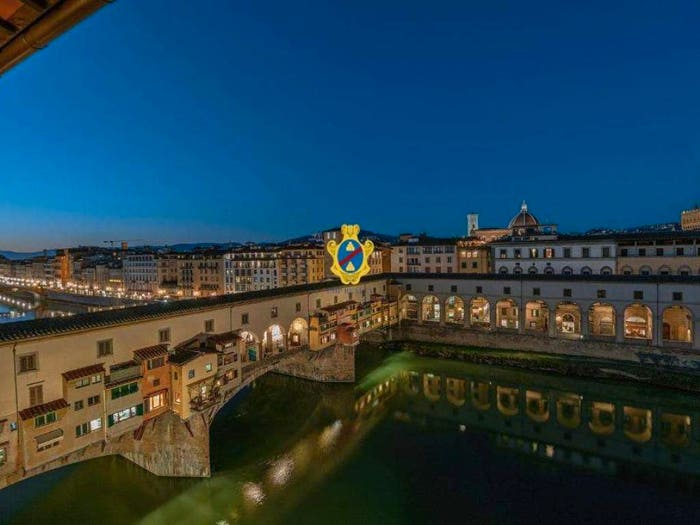 Appartamento con 6 locali in vendita in Ponte Vecchio Pitti, Firenze