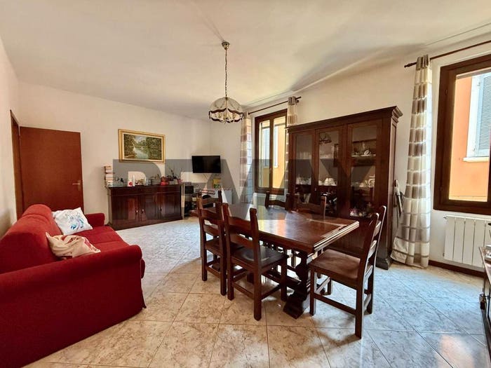 Appartamento trilocale in vendita in Via Carlo Tedaldi Fores, Centro, Cremona